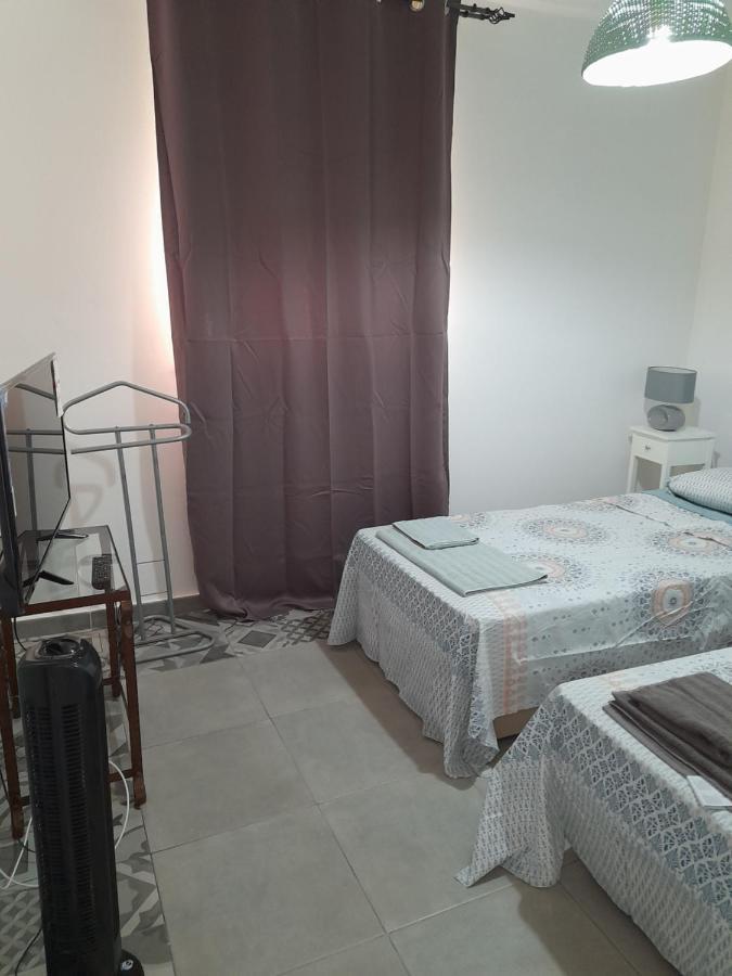 Tropicana One Bedroom Flat T1 In Albufeira Gale Close To 8 Beaches Extérieur photo